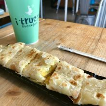 蛋餅はちょっとピラピラ薄い