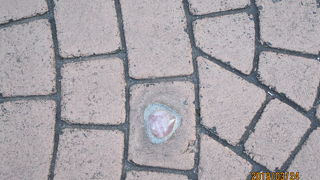 京店通りのパワーストーン