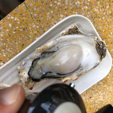 醤油をほんの少したらす。