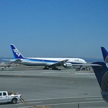 SFO空港にて