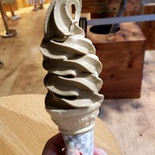 ほうじ茶ソフトクリーム