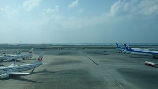 国内線出発ロビー3Ｆにある誰でも見学できる無料のデッキスペース