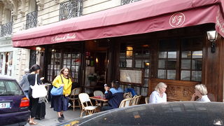 雰囲気もよくガレットもクレープも両方セットでいただきました。