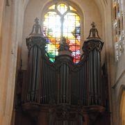 パリ最古のオルガンがある教会です。
