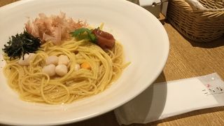 貝柱と梅ぼしの優しい風味のパスタ