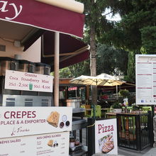 利用し易い場所にあるレストランです