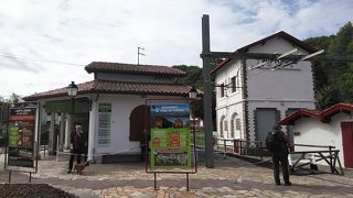 可愛い登山電車大人も子供も夢中です。