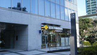 普通のビルです