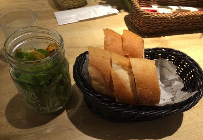 ランチのコスパがそこそこ良いです
