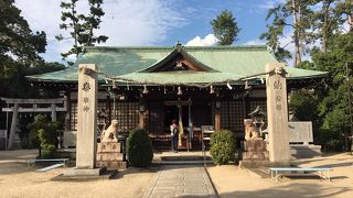 江坂の神社です