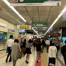 人混みの多さに驚く By Luvento05 新宿駅のクチコミ フォートラベル 人混みの多さに驚く By Luvento05 新宿駅のクチコミ フォートラベル