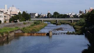 金沢城の西を流れる川
