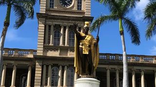 カメハメハ大王像 