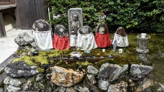 南禅寺奥の静かなたたずまいのお寺