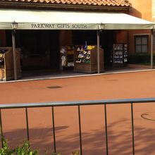 パーク外にある店舗です