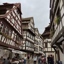 木骨組みの家々