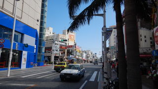 牧志駅から市場中央通りまで何往復かしてみた