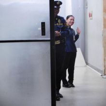 貰って帰る時、おばさんと警備員が手を振ってくれました＾＾