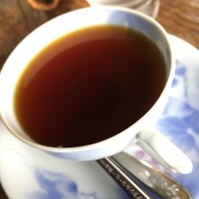 コーヒーは薄くて残念