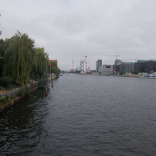 オーバーバウム橋からの景観です。