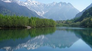 透明なのにグリーン