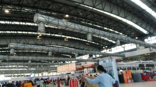 市内から空港へのアクセス