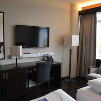 テレビモニターです。日本の番組は見られません。