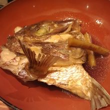 鯛アラ煮は本格的