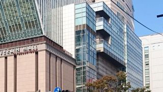 ショッピングモールは高島屋の運営