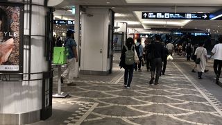 充実の地下通路