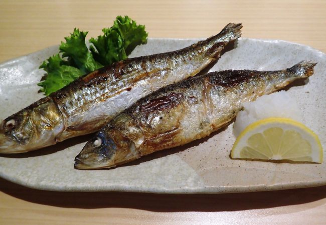 宿泊したパンション弁慶に併設された居酒屋です！観光客に嬉しい地物の魚介類が多くリーズナブル！