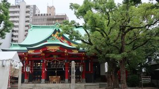 地元の人に愛される神社