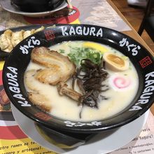 まあ豚骨ですね