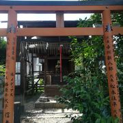 ひっそりとした神社