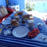 フルーツ・ヨーグルトあり。珈琲・牛乳飲み放題