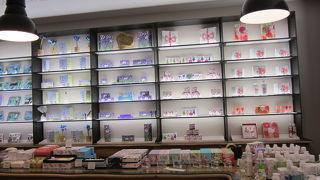 日本人の店員さんが親切でした