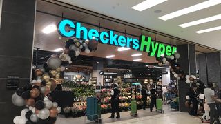 スーパーマーケット新装開店