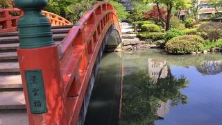 松川七橋の一つですが、富山城址公園内にあります