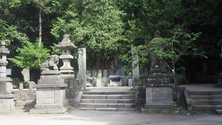 青年武士の自害の場所