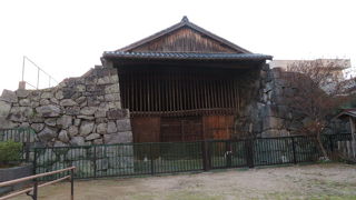 古い街並みにあります