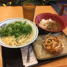 カレー朝食麺大盛