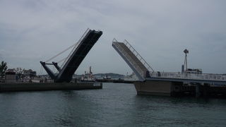 絵になるはね橋