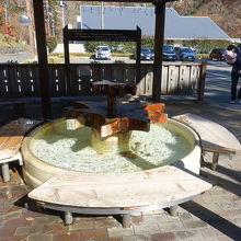 七ツ岩吊橋足湯（塩釜）