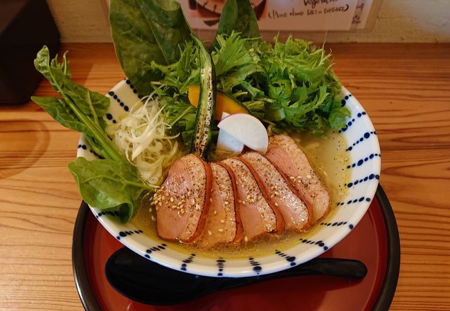 野菜たっぷりラーメン