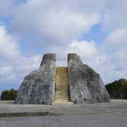 サシバの像は撤去