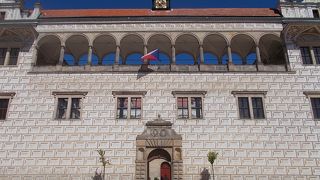 旧市街地の北側にあります。