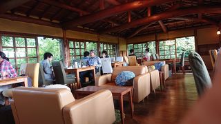 山の上の孤高のカフェ