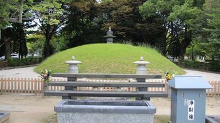 原爆犠牲者の供養塔
