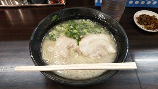 安くて美味しい豚骨ラーメン！