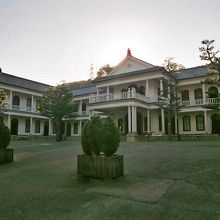 旧三重県庁舎、外観。